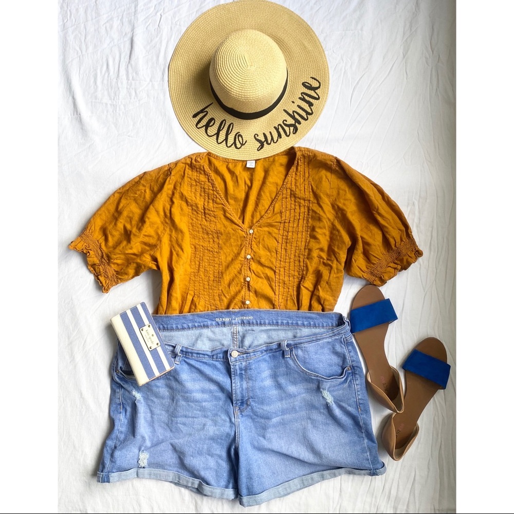Old Navy Boyfriend Jean Shorts size 18
